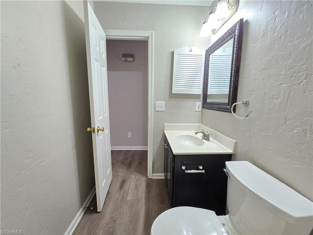 Stick/Site Built at 6509 River Hills Drive, Greensboro NC 27410, photo 20 of 41