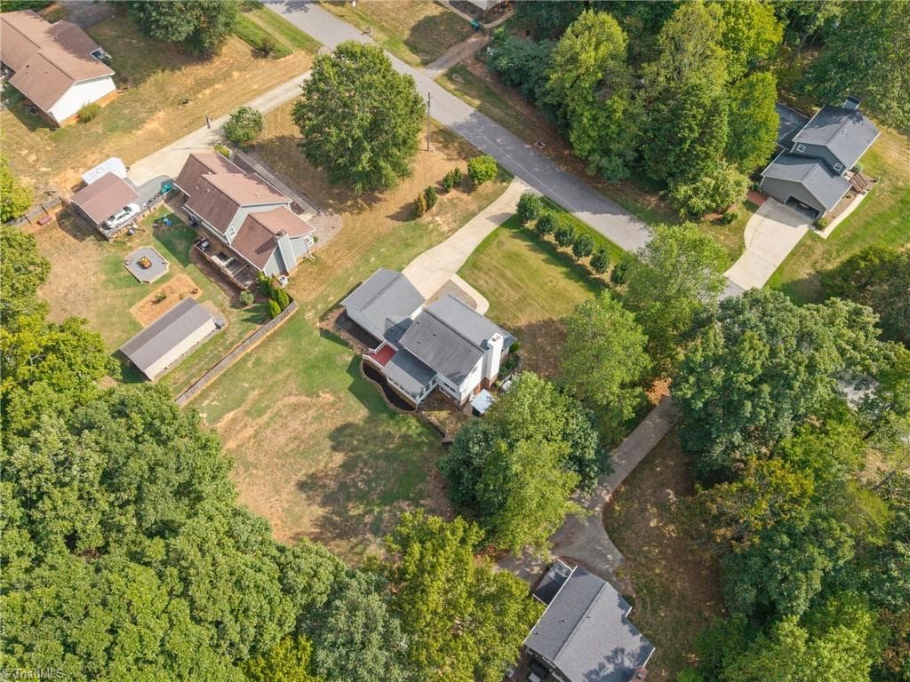 Stick/Site Built at 163 Somerset Drive, Reidsville NC 27320, Reidsville, photo 5 of 96