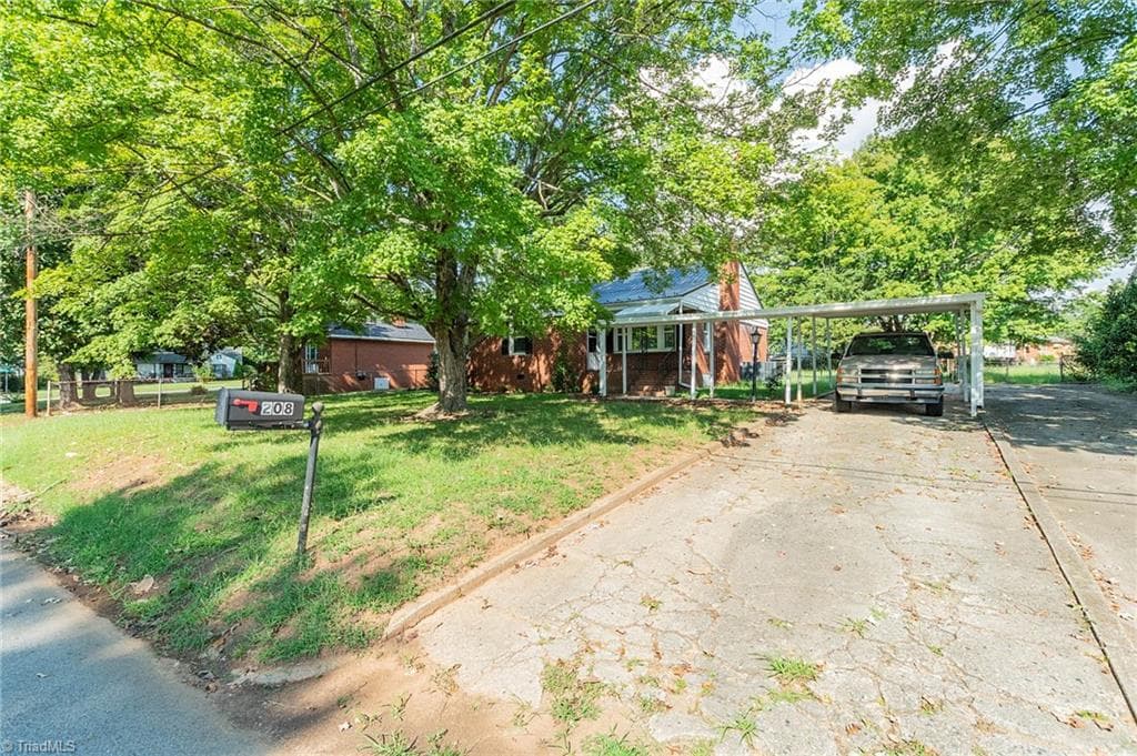 Stick/Site Built at 208 Avondale Drive, Lexington NC 27295, photo 41 of 44