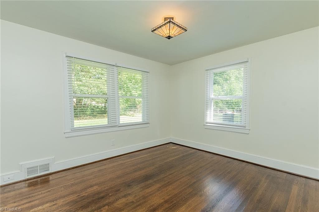 Stick/Site Built at 208 Avondale Drive, Lexington NC 27295, photo 11 of 44