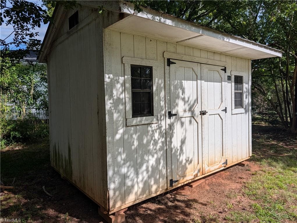 Stick/Site Built at 208 Avondale Drive, Lexington NC 27295, photo 44 of 44