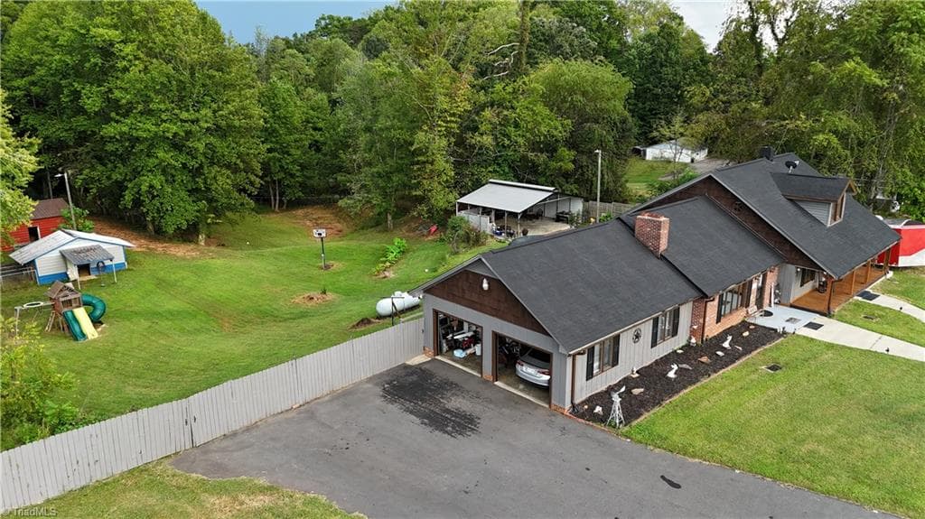 Stick/Site Built at 1098 Red Brush Road, Mount Airy NC 27030, Mount Airy, photo 5 of 44