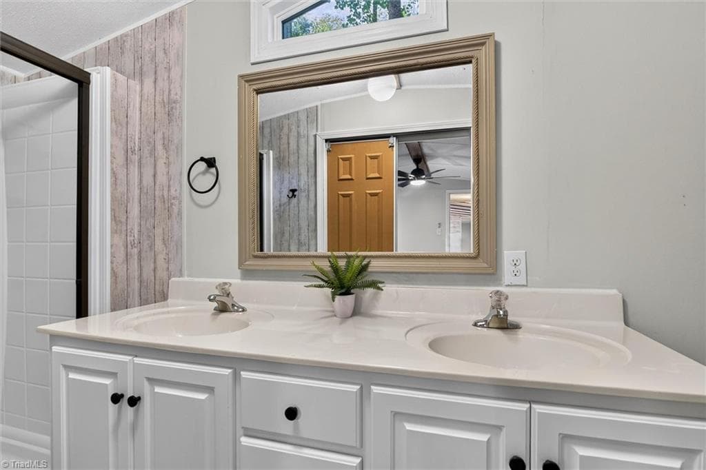 Manufactured Home at 390 lake landing Drive, Salisbury NC 28146, Salisbury, photo 34 of 50
