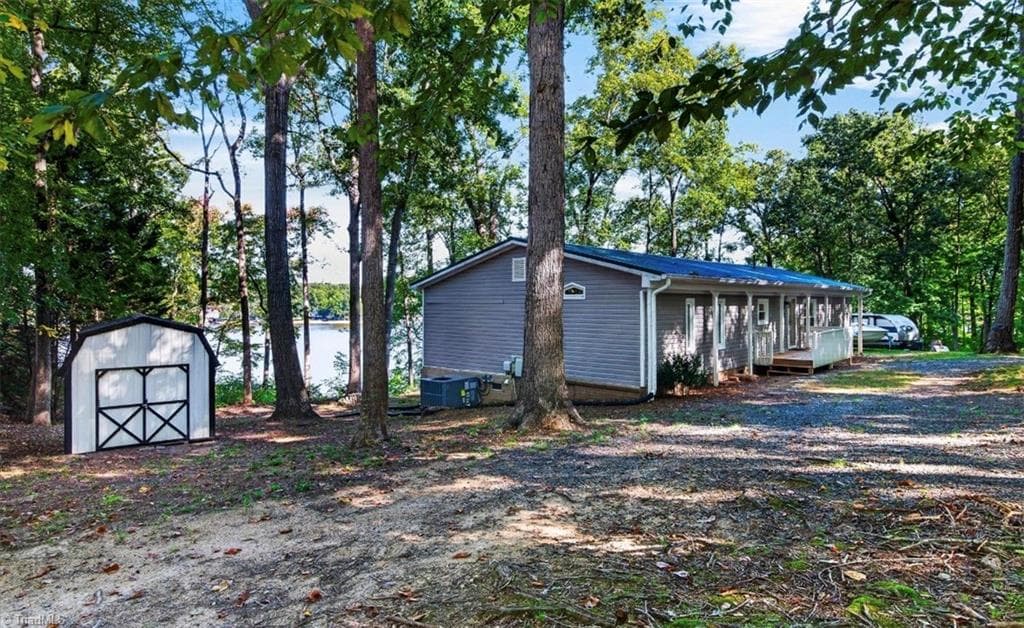 Manufactured Home at 390 lake landing Drive, Salisbury NC 28146, Salisbury, photo 8 of 50