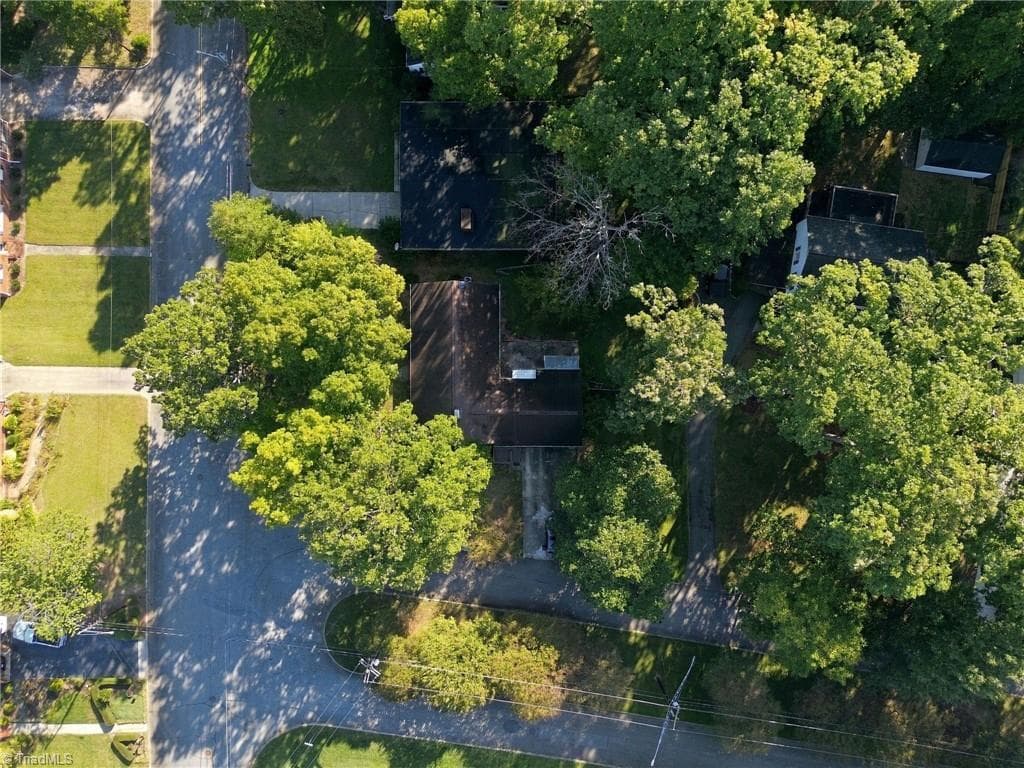 Stick/Site Built at 505 Overbrook Drive, High Point NC 27262, High Point, photo 42 of 46