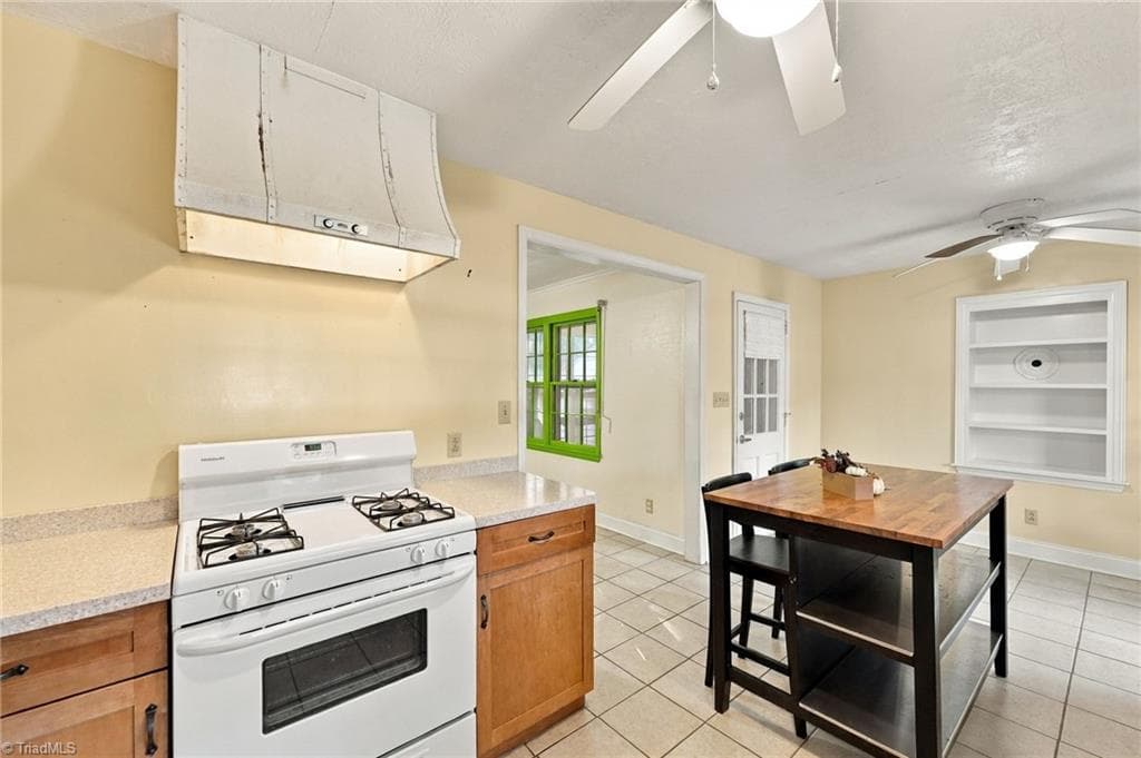 Stick/Site Built at 505 Overbrook Drive, High Point NC 27262, High Point, photo 17 of 46
