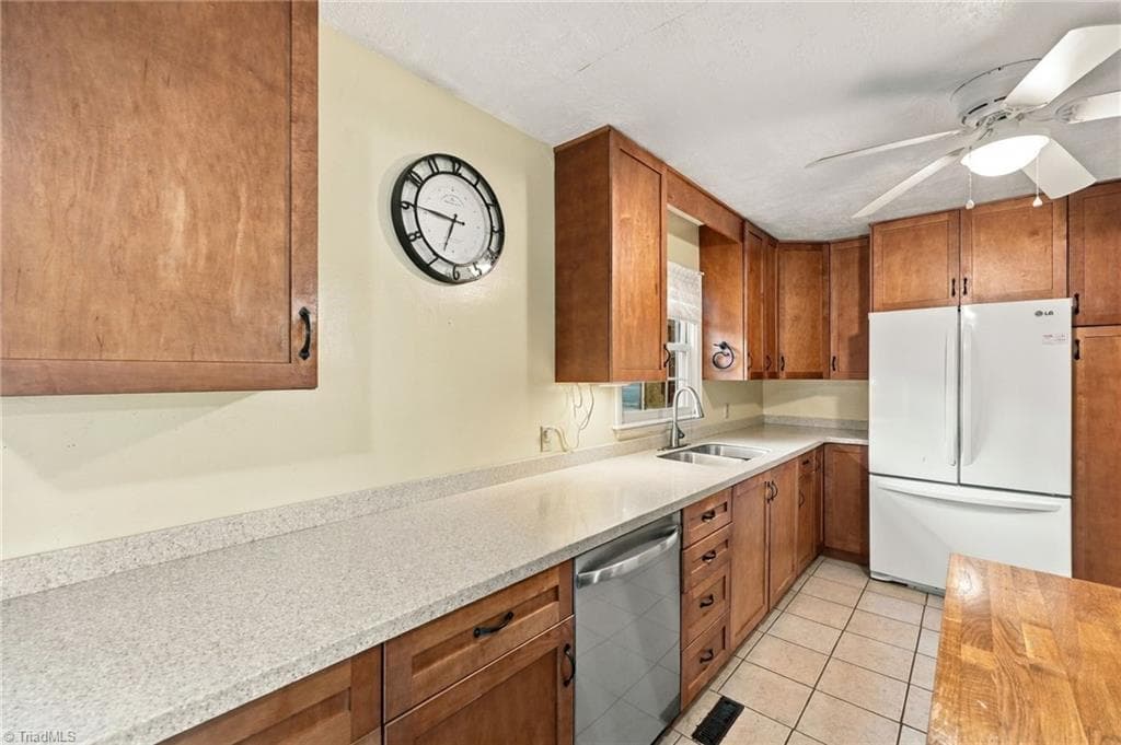 Stick/Site Built at 505 Overbrook Drive, High Point NC 27262, High Point, photo 14 of 46