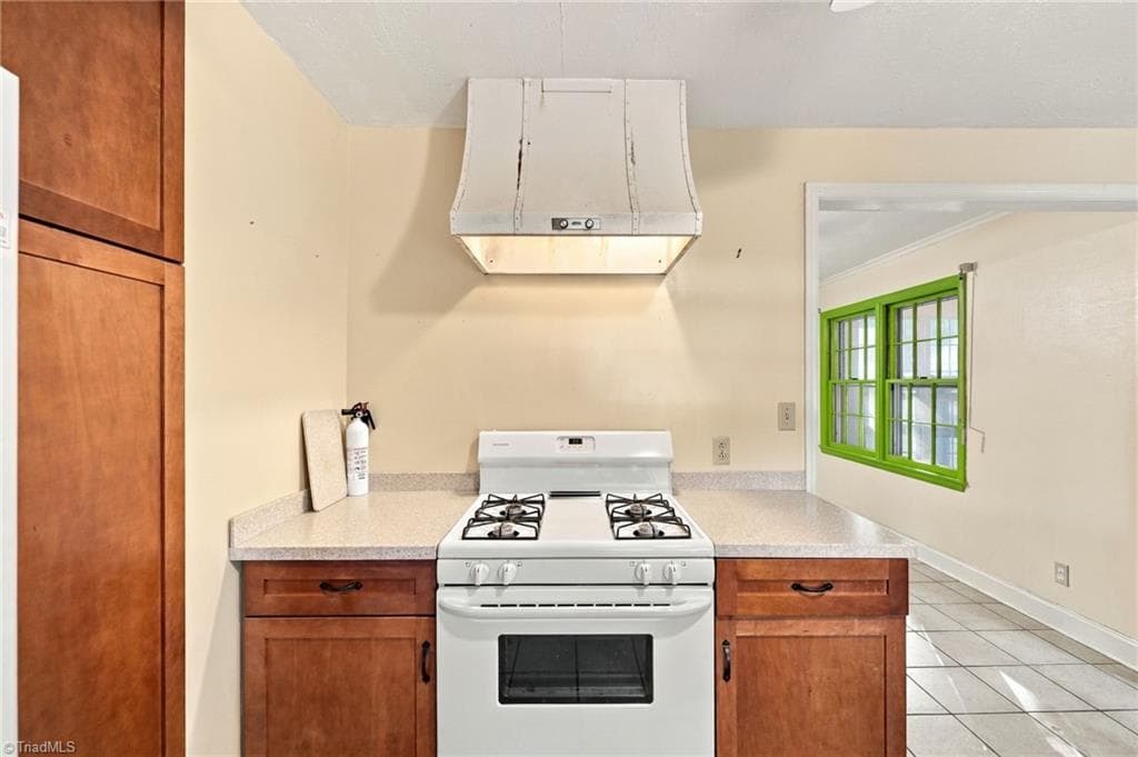 Stick/Site Built at 505 Overbrook Drive, High Point NC 27262, High Point, photo 15 of 46