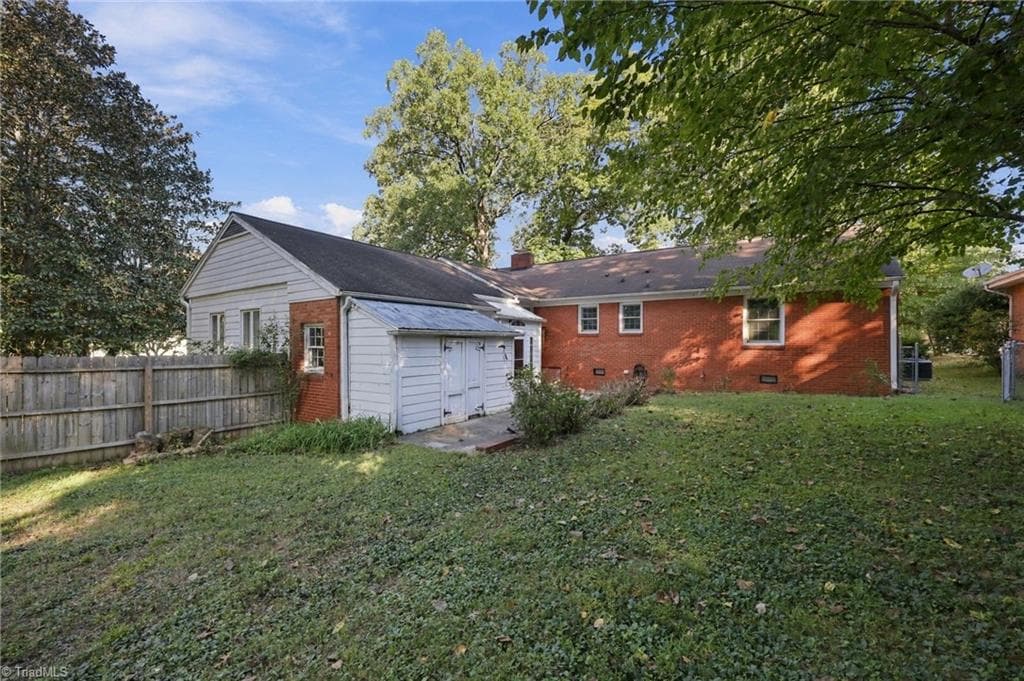Stick/Site Built at 505 Overbrook Drive, High Point NC 27262, High Point, photo 35 of 46