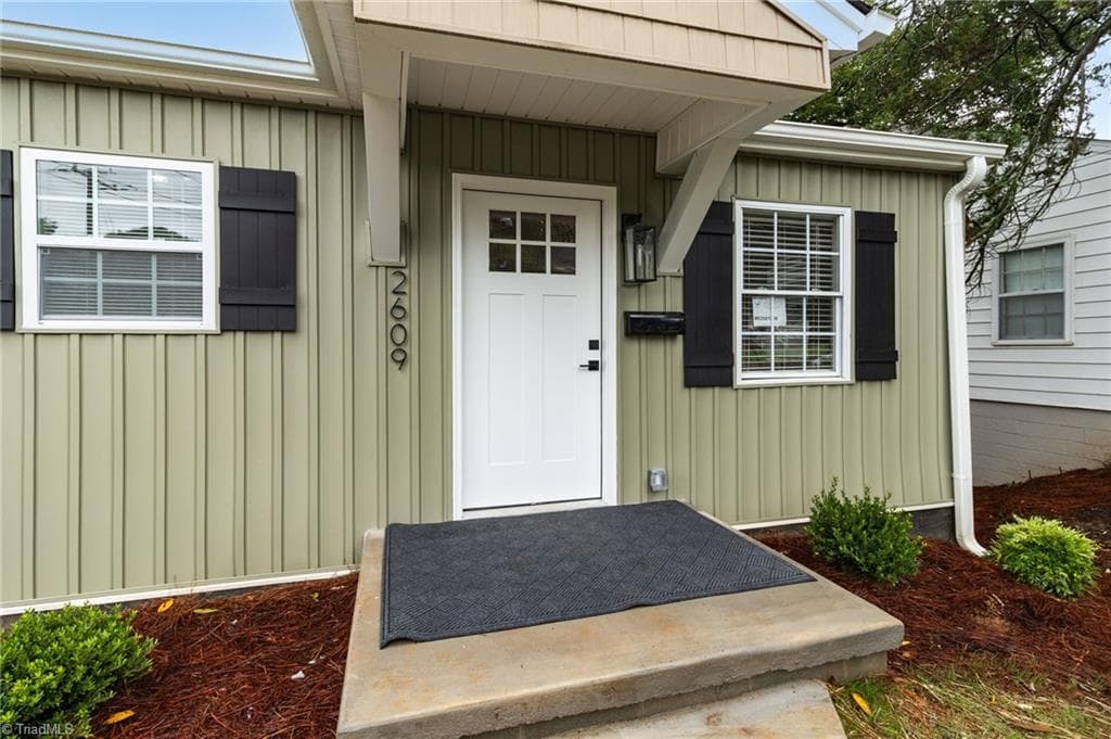 Stick/Site Built at 2609 S Main Street, Winston-Salem NC 27127, Winston-Salem, photo 5 of 39