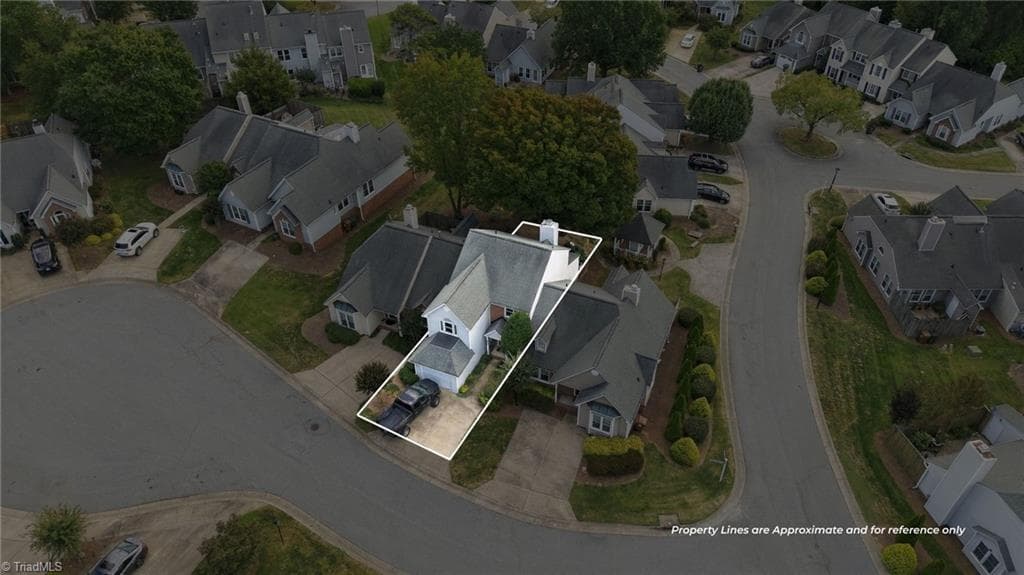 Stick/Site Built at 4 Cedar Knoll Court, Greensboro NC 27407, photo 2 of 50