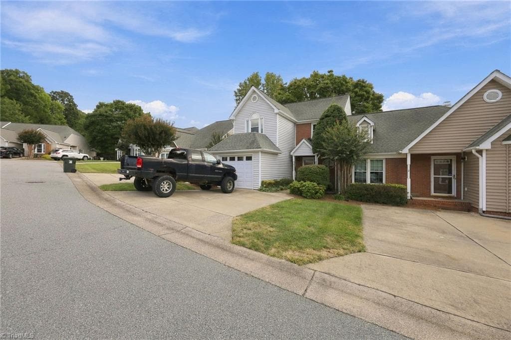 Stick/Site Built at 4 Cedar Knoll Court, Greensboro NC 27407, photo 16 of 50