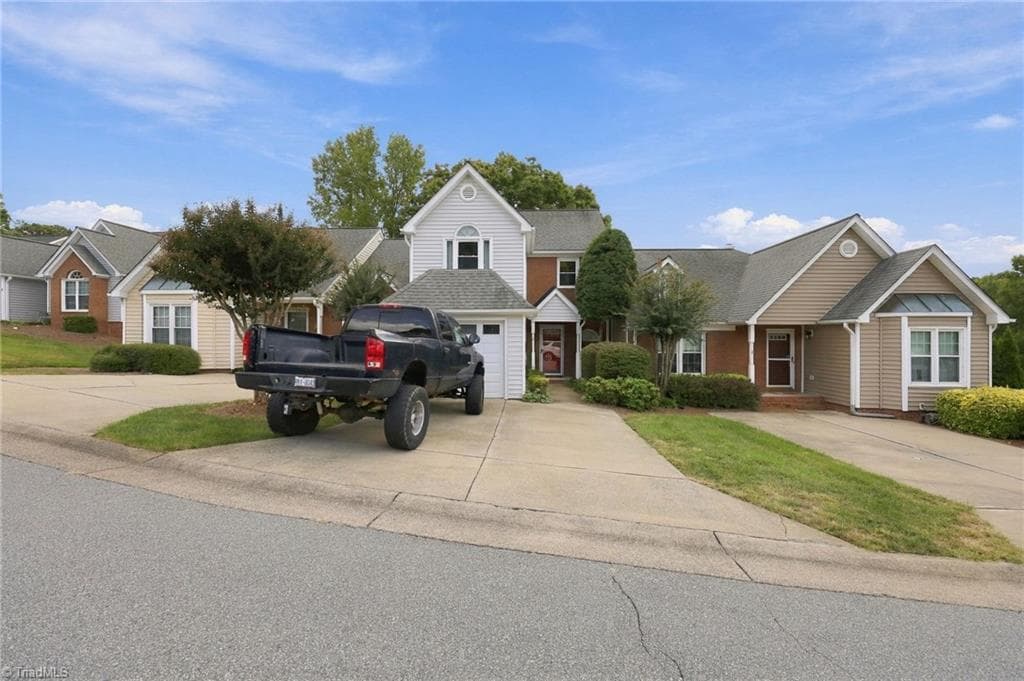 Stick/Site Built at 4 Cedar Knoll Court, Greensboro NC 27407, photo 14 of 50