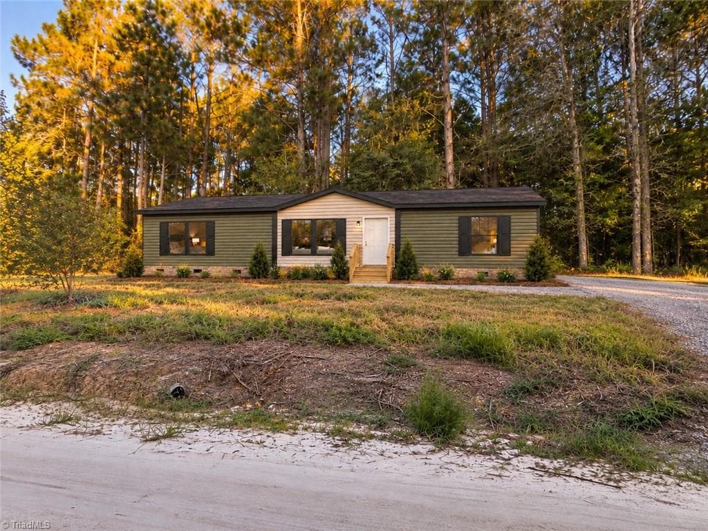 486 Scuppernong Circle SE, Bolivia NC 28422