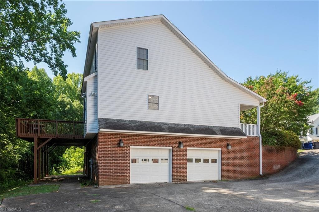 Stick/Site Built at 175 Millers Crossing Court, Winston-Salem NC 27103, Winston-Salem, photo 6 of 46