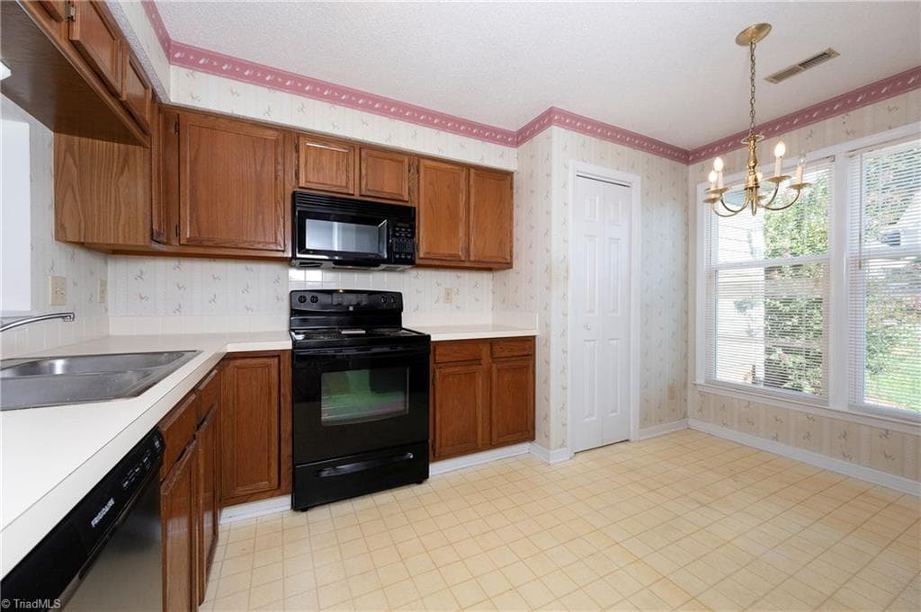 Stick/Site Built at 2716 Sawgrass Court, Winston-Salem NC 27103, photo 9 of 25