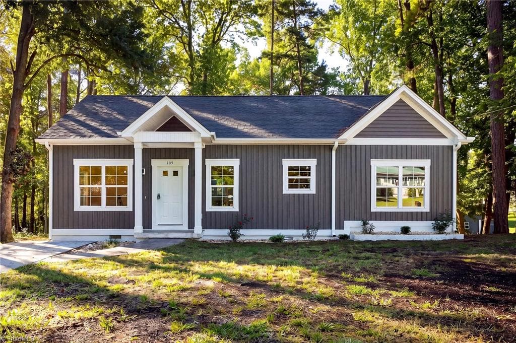 105 Trexler Avenue, Thomasville NC 27360