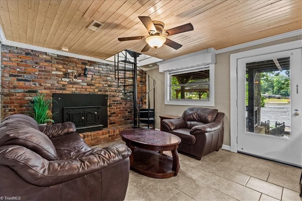 Stick/Site Built at 718 Lake Drive 9, Lexington NC 27292, Lexington, photo 22 of 45