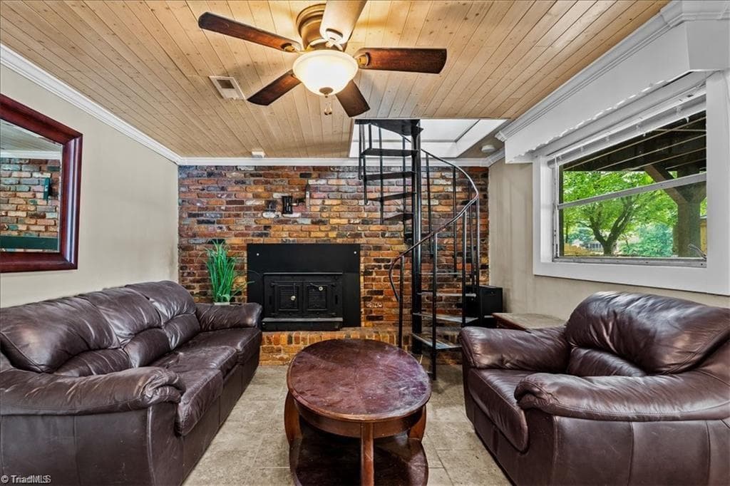 Stick/Site Built at 718 Lake Drive 9, Lexington NC 27292, Lexington, photo 20 of 45