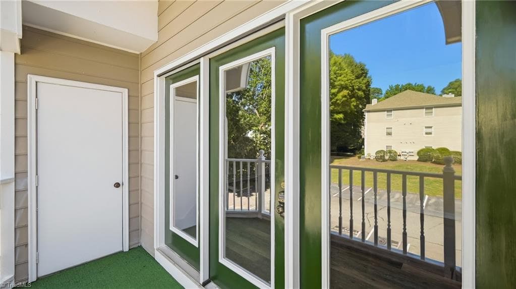 Stick/Site Built at 3701 #5J Cotswold Terrace, Greensboro NC 27410, photo 13 of 36