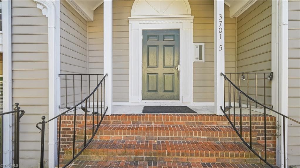 Stick/Site Built at 3701 #5J Cotswold Terrace, Greensboro NC 27410, photo 30 of 36
