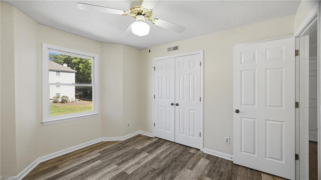 Stick/Site Built at 3701 #5J Cotswold Terrace, Greensboro NC 27410, photo 15 of 36