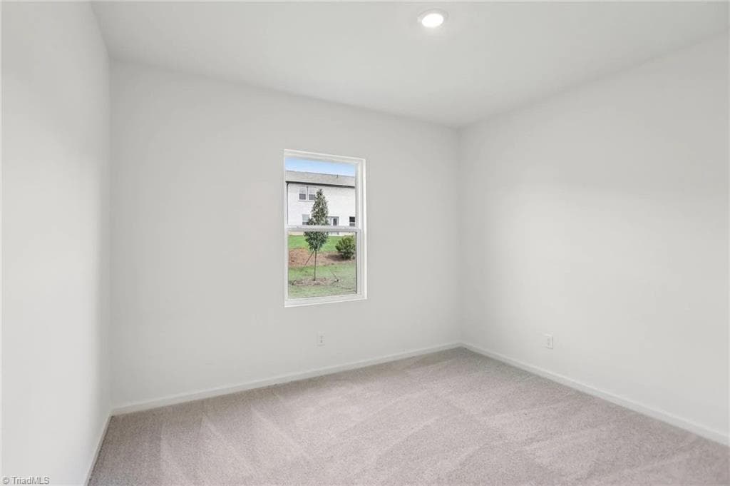 Stick/Site Built at 1014 Riverbank Drive, Kernersville NC 27284, photo 12 of 26