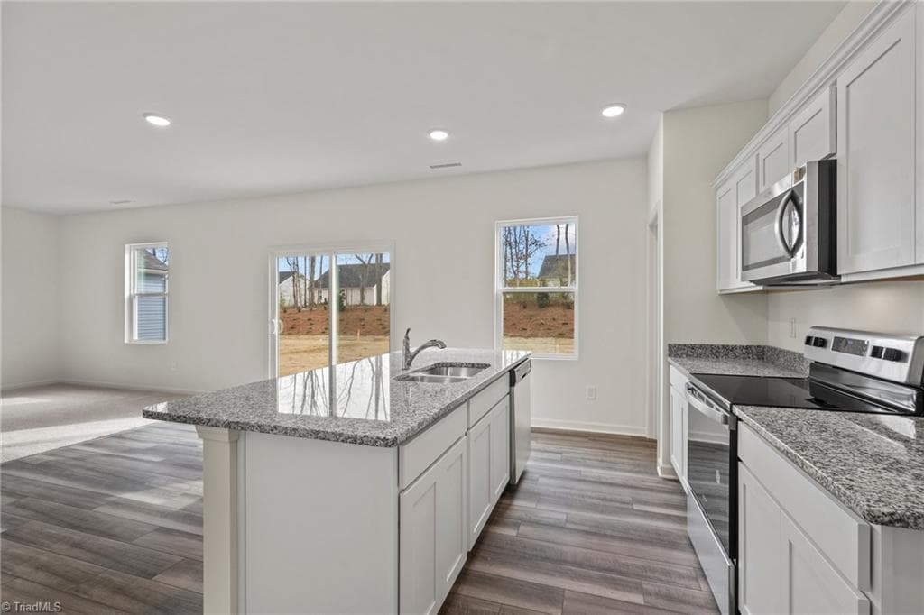 Stick/Site Built at 1026 Riverbank Drive, Kernersville NC 27284, photo 6 of 19