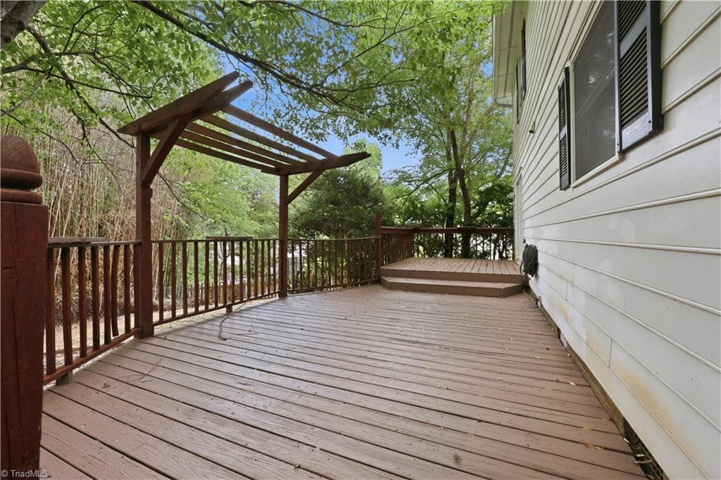 Stick/Site Built at 5404 North Oaks Drive, Greensboro NC 27455, photo 25 of 33