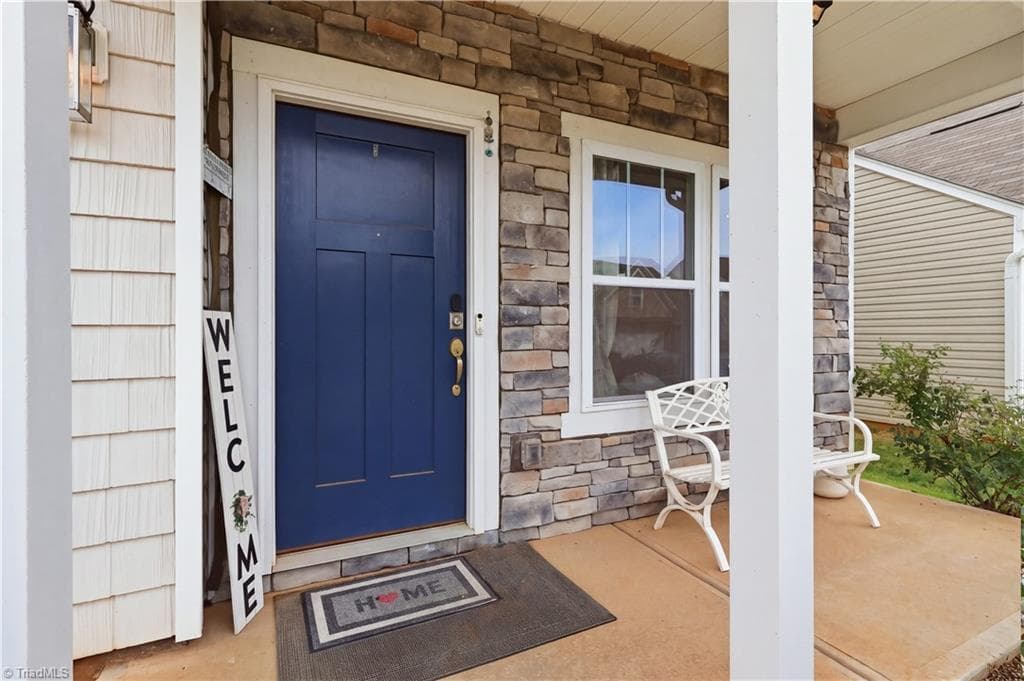 Stick/Site Built at 1374 Finwick Drive, Pfafftown NC 27040, Pfafftown, photo 2 of 50