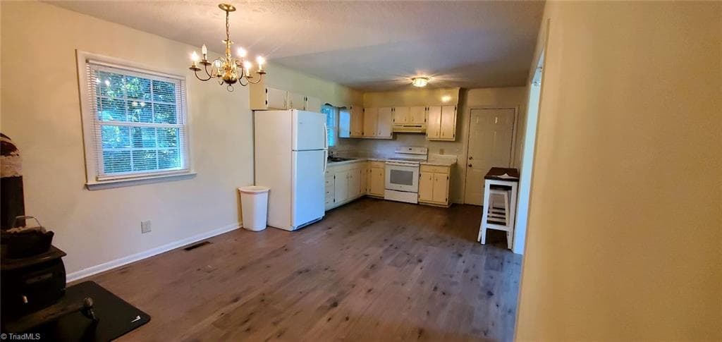 Stick/Site Built at 141 Eleanor Avenue, Mount Airy NC 27030, Mount Airy, photo 11 of 36