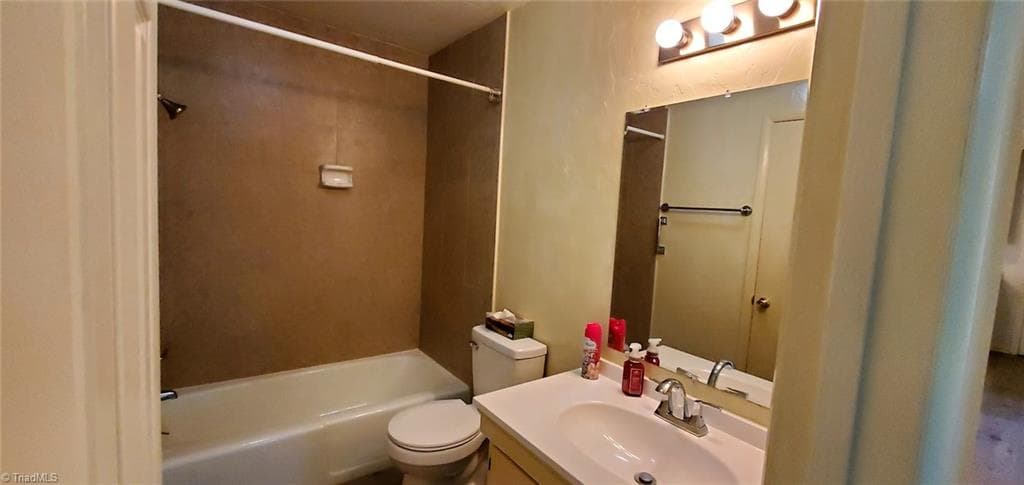 Stick/Site Built at 141 Eleanor Avenue, Mount Airy NC 27030, Mount Airy, photo 25 of 36