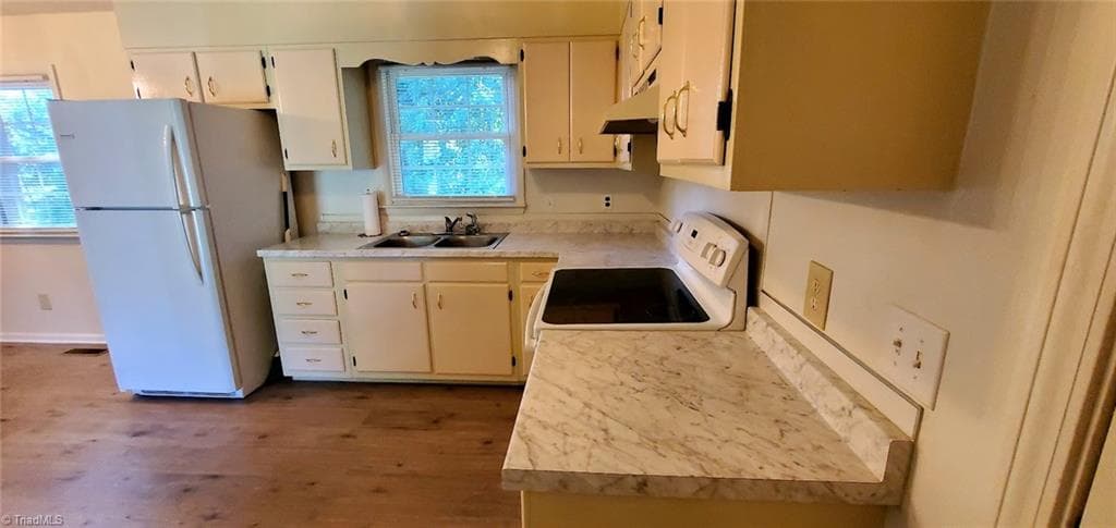 Stick/Site Built at 141 Eleanor Avenue, Mount Airy NC 27030, Mount Airy, photo 15 of 36