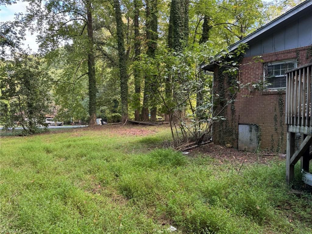 Stick/Site Built at 401 Dogwood Circle, High Point NC 27260, High Point, photo 13 of 68