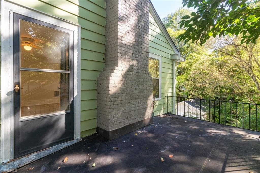 Stick/Site Built at 419 S Sunset Drive, Winston-Salem NC 27103, Winston-Salem, photo 25 of 38