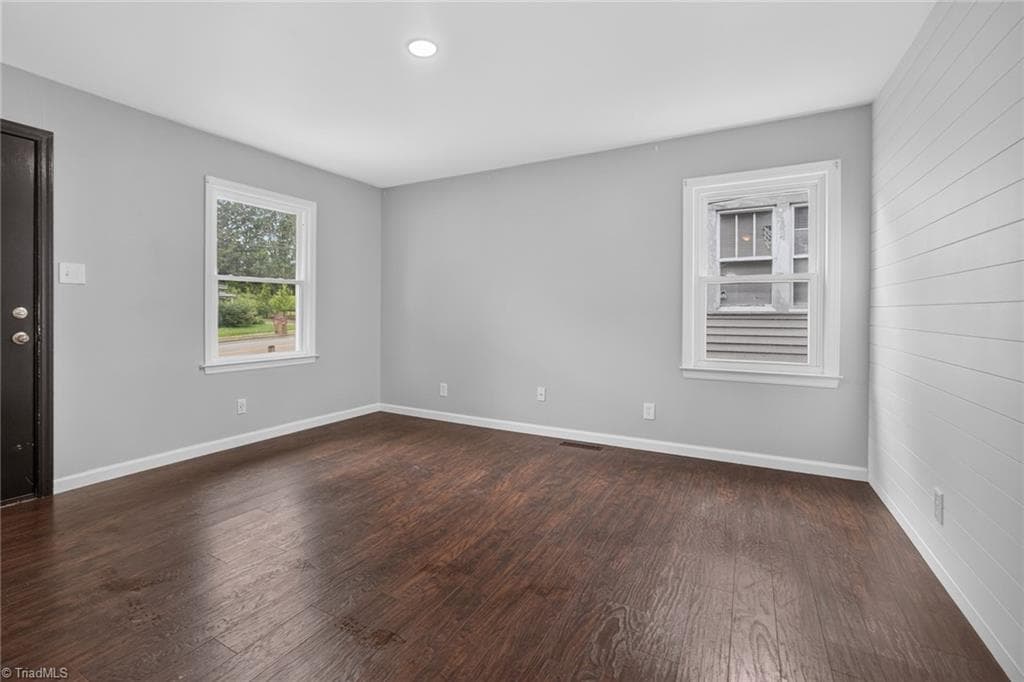 Stick/Site Built at 1569 Lovett Street, Greensboro NC 27403, photo 5 of 22