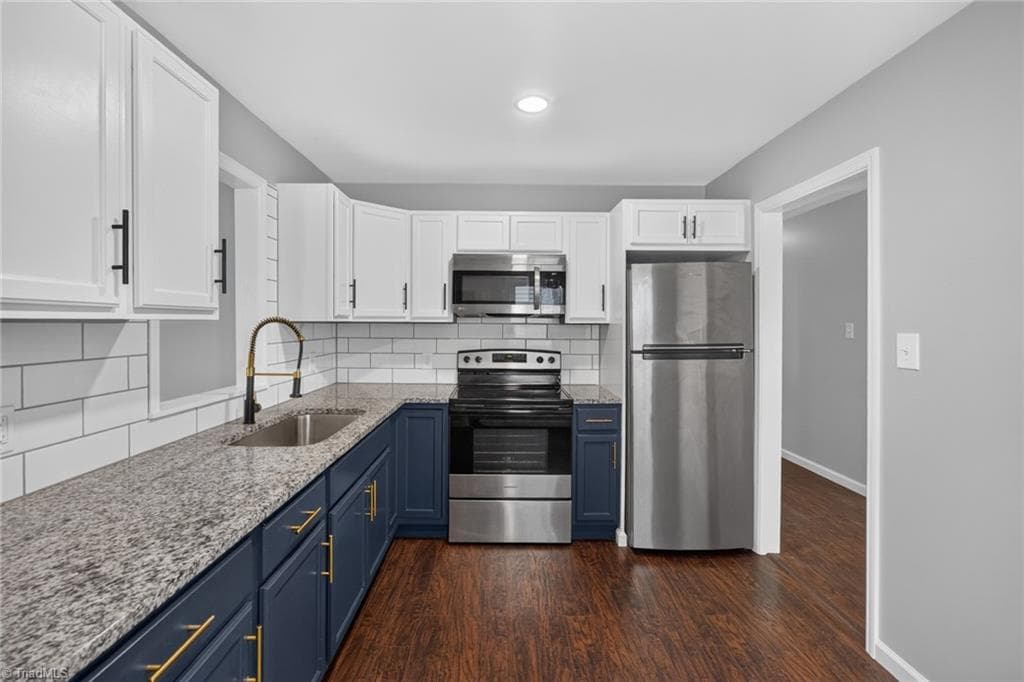 Stick/Site Built at 1569 Lovett Street, Greensboro NC 27403, photo 9 of 22