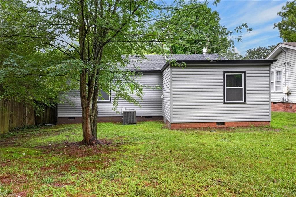 Stick/Site Built at 1569 Lovett Street, Greensboro NC 27403, photo 21 of 22