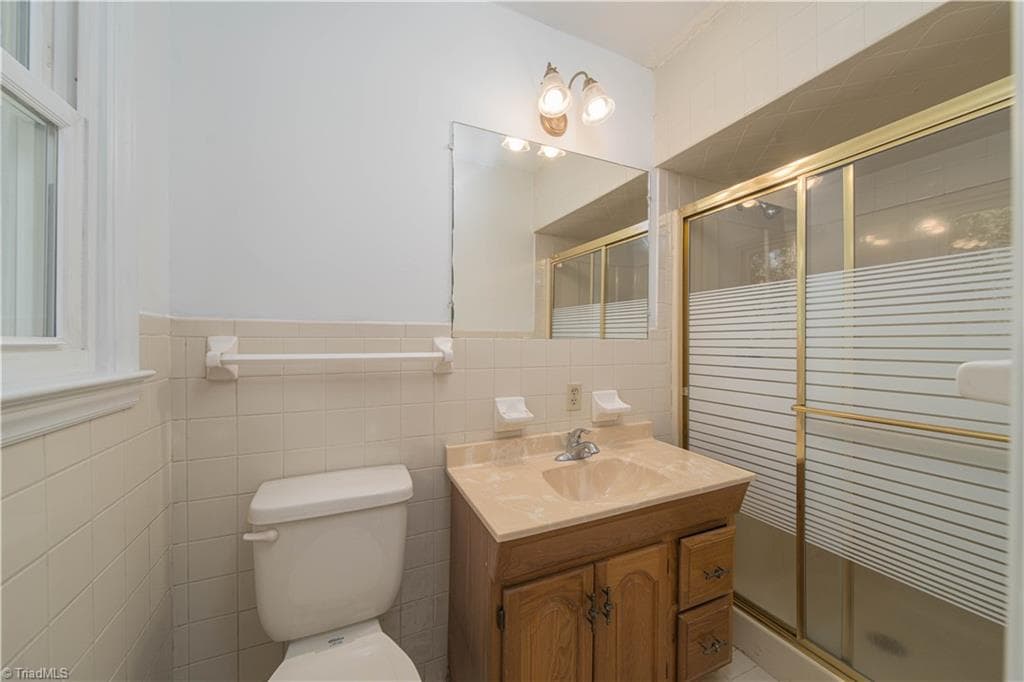 Stick/Site Built at 2634 Weymoth Road, Winston-Salem NC 27103, photo 20 of 44