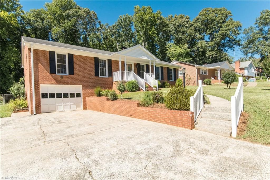 Stick/Site Built at 2634 Weymoth Road, Winston-Salem NC 27103, photo 40 of 44