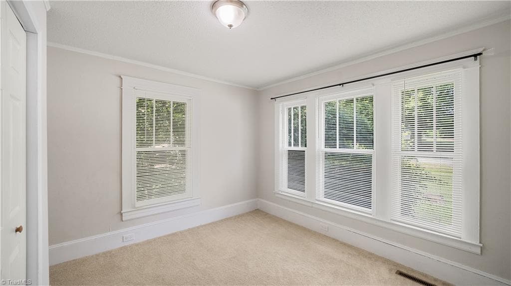 Stick/Site Built at 106 Northview Place, High Point NC 27263, High Point, photo 11 of 60