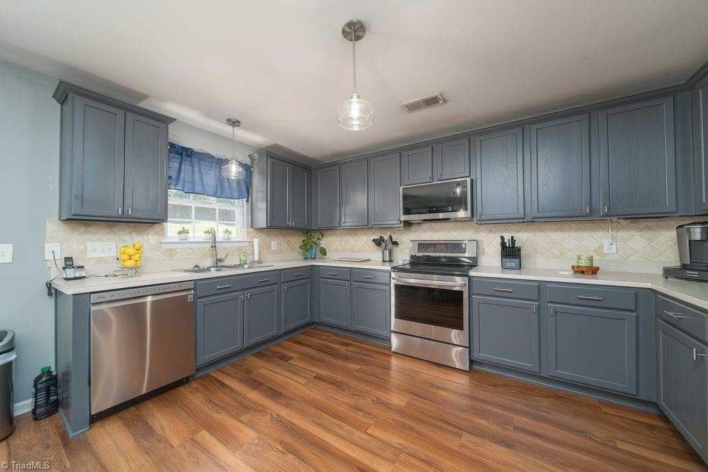 Stick/Site Built at 3828 Robbins Brook Drive, Winston-Salem NC 27107, photo 13 of 38