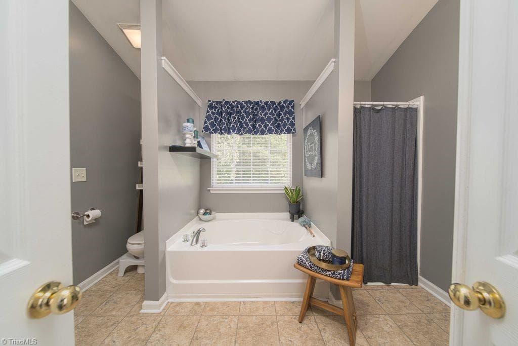 Stick/Site Built at 3828 Robbins Brook Drive, Winston-Salem NC 27107, photo 20 of 38