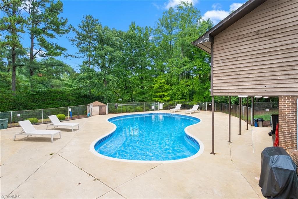 Stick/Site Built at 2508 Cottage Place, Greensboro NC 27455, photo 18 of 21