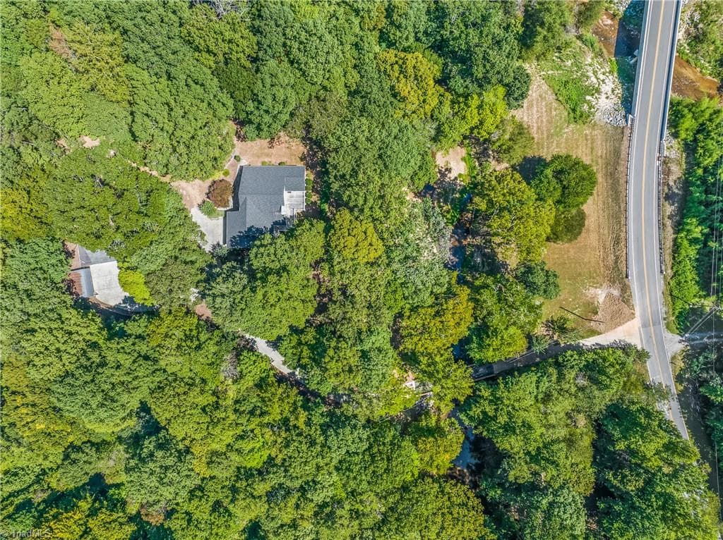 Stick/Site Built at 144 Cliff Side Trail, Pilot Mountain NC 27041, Pilot Mountain, photo 5 of 48