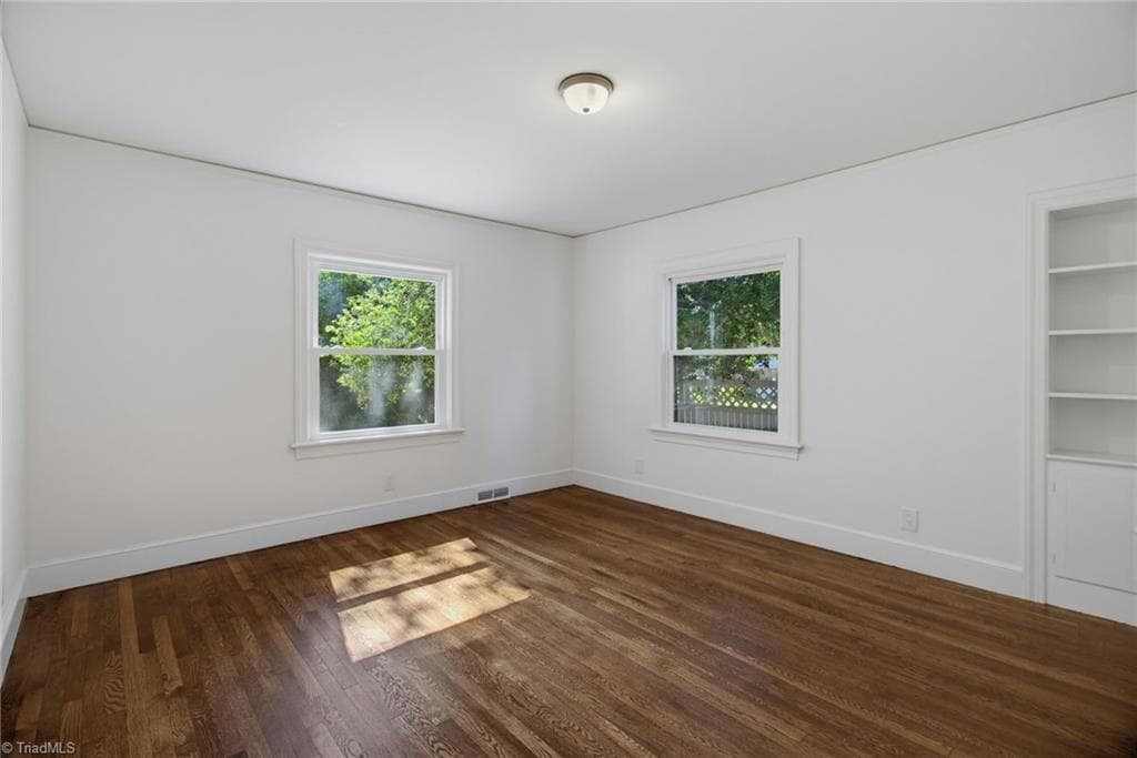 Stick/Site Built at 3123 W Friendly Avenue, Greensboro NC 27408, photo 18 of 34