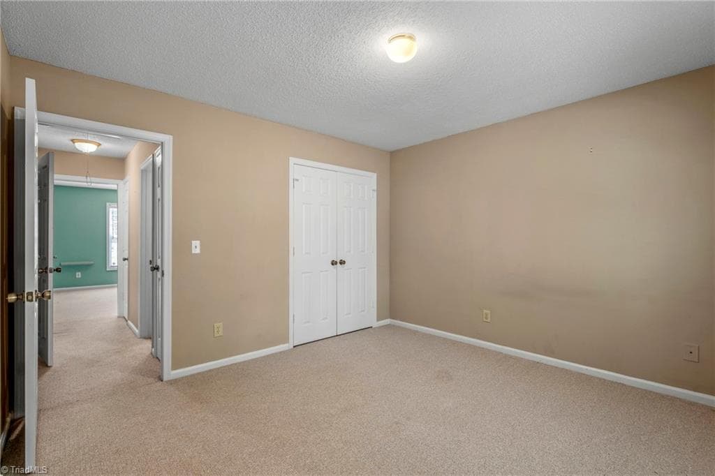 Stick/Site Built at 5804 Manor Ridge Trail, Greensboro NC 27407, photo 29 of 37