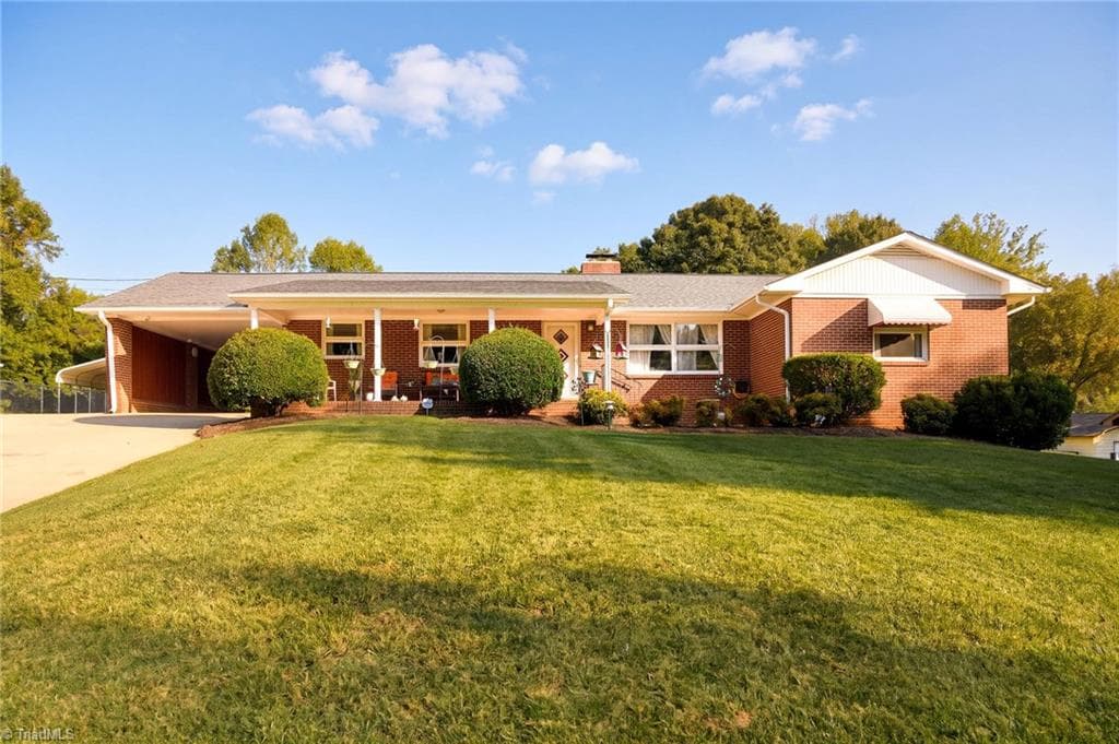Stick/Site Built at 708 Hudson Street, Winston-Salem NC 27105, Winston-Salem, photo 13 of 33