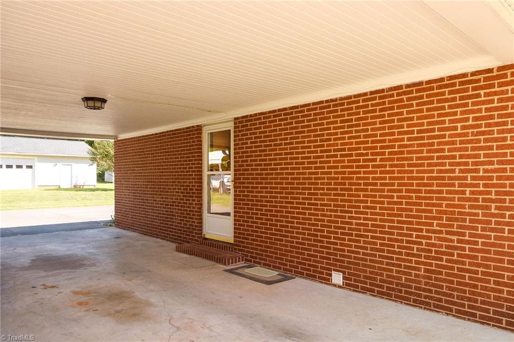 Stick/Site Built at 708 Hudson Street, Winston-Salem NC 27105, Winston-Salem, photo 16 of 33