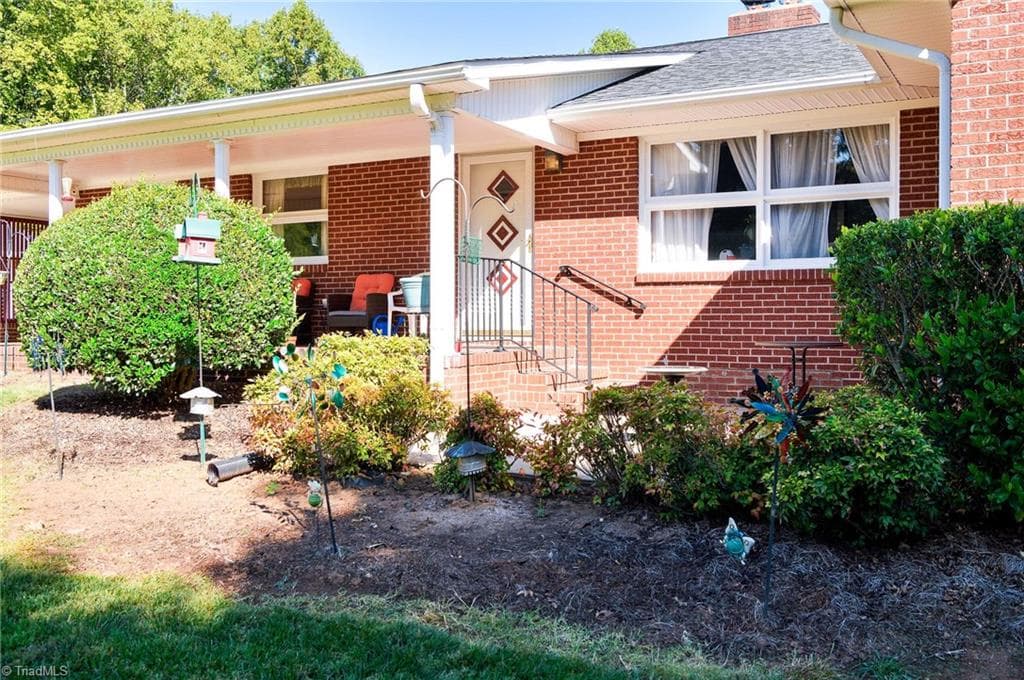 Stick/Site Built at 708 Hudson Street, Winston-Salem NC 27105, Winston-Salem, photo 15 of 33
